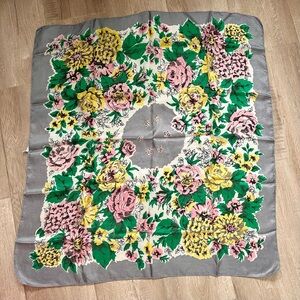 Vintage Square‎ Water Repellent Hand Rolled Pure Silk Scarf Flowers 30.5”